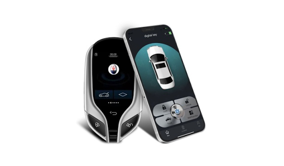 Maserati Original Style LCD Smart Key: The Ultimate Key Solution